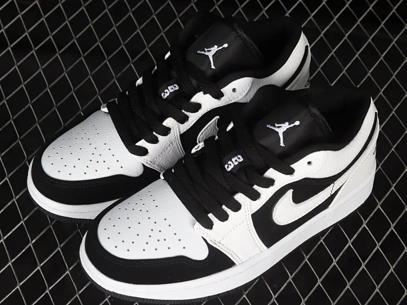 All categories Air Jordan Jordan series basketball shoes Air Jordan 1 Low Z version Air Jordan 1 Low AJ1 Joe 1 black and white panda low-top casual sneakers 553560-101
